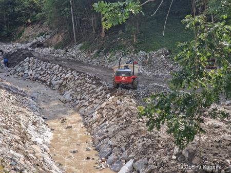 Sanacijska obnova vodotokov in hudournikov po poplavah (1)